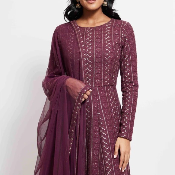 Elegant Purple Women´s Dress